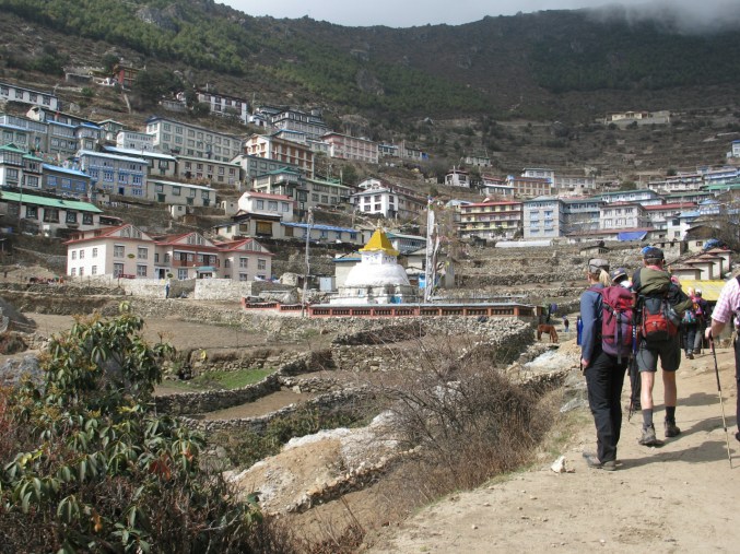 Dag 2 Vi anläner Namnche Bazaar