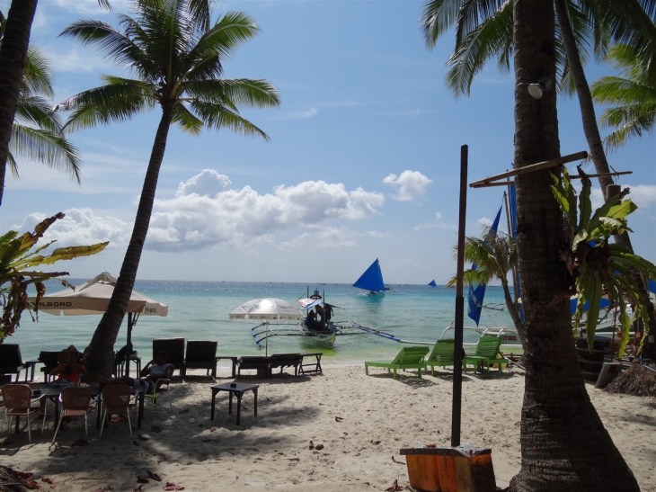 Stranden vid hotellet